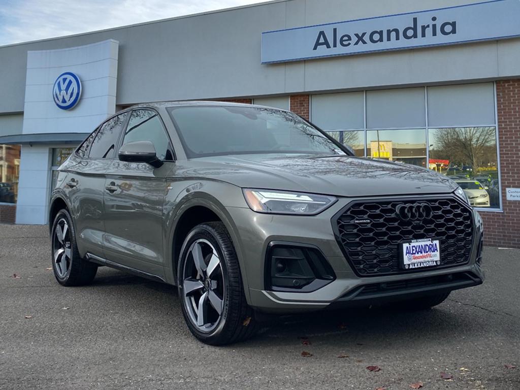 2023 Audi Q5 Sportback Premium Plus's photo