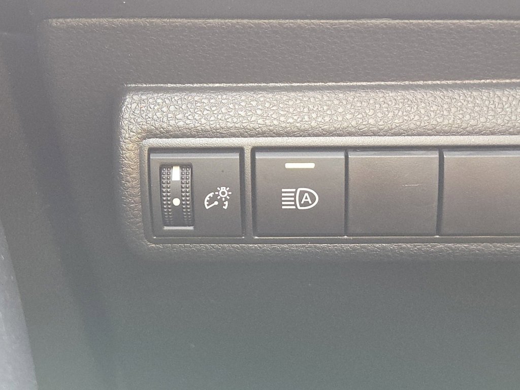 2023 Toyota Corolla SE photo 11