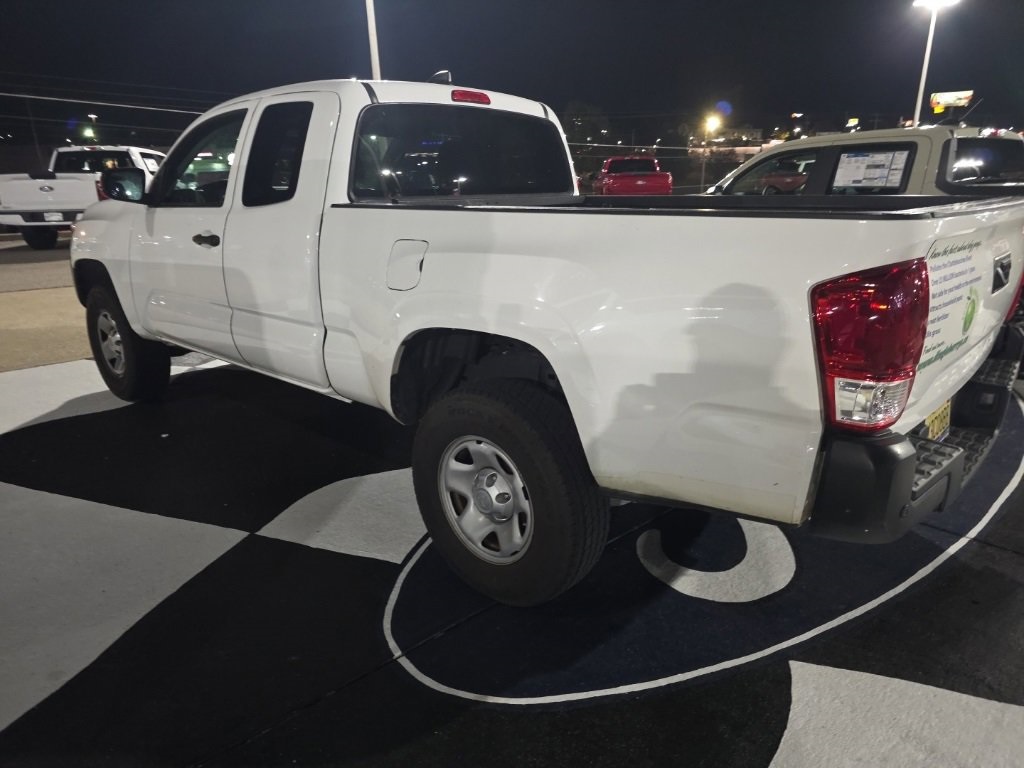 2020 Toyota Tacoma SR photo 4