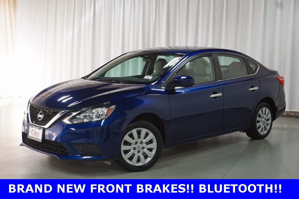 2017 Nissan Sentra S photo 12