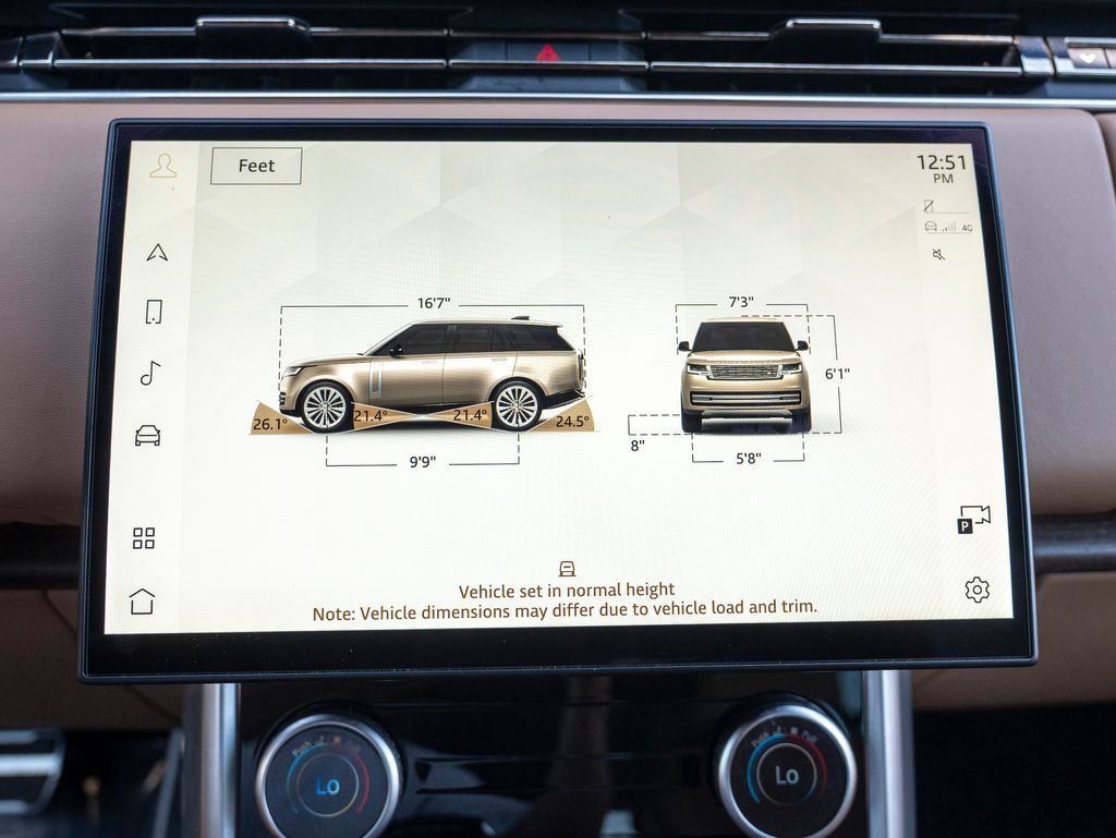 2023 Land Rover Range Rover SE photo 26