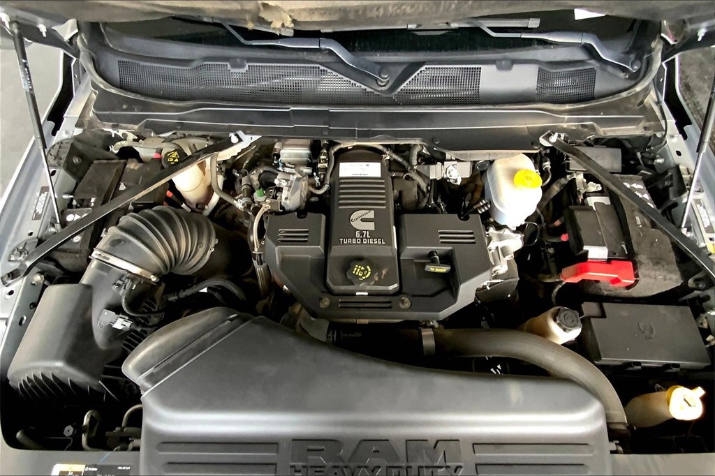 2024 Ram 2500 Laramie photo 9