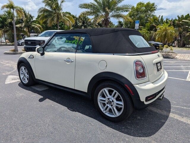 2013 Mini Cooper Convertible S photo 3