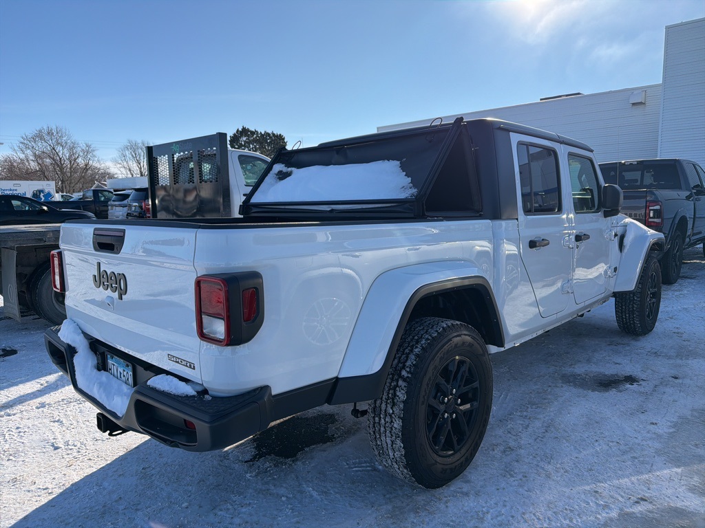 2021 Jeep Gladiator Sport S photo 3