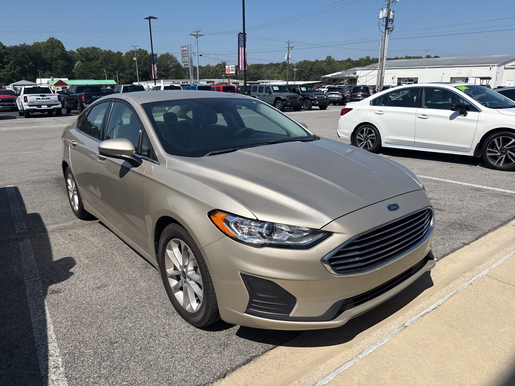 2019 Ford Fusion SE photo 4