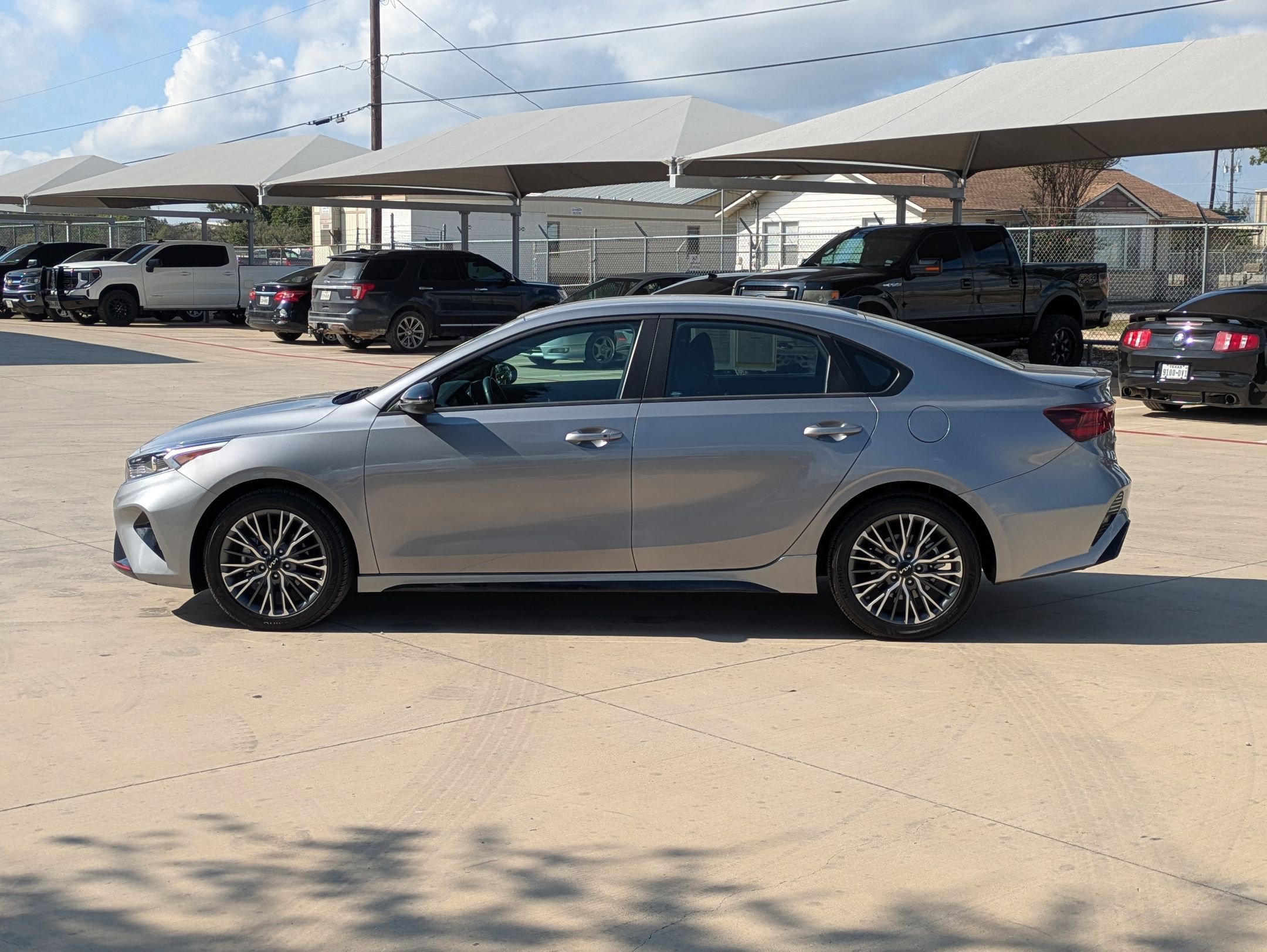 2024 Kia Forte GT-Line photo 6