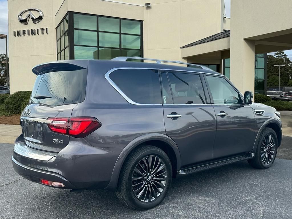 2023 Infiniti QX80 Premium Select photo 3