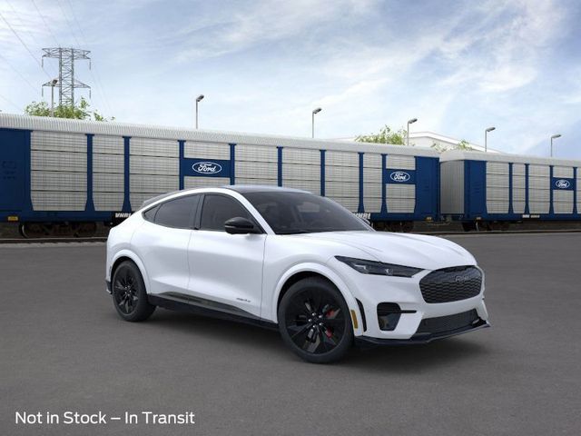 2025 Ford Mustang Mach-E GT photo 4