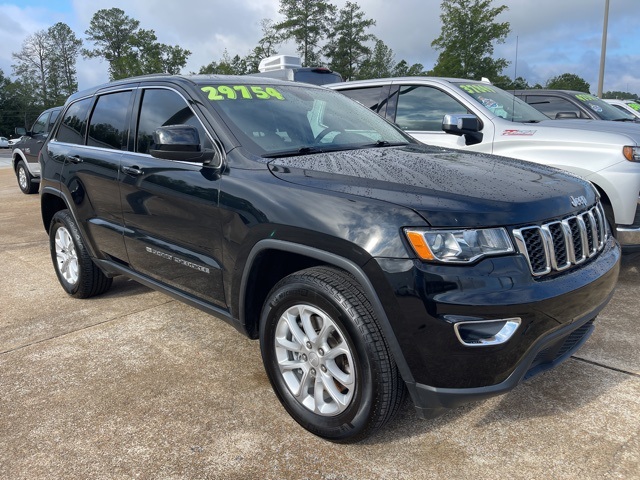 2022 Jeep Cherokee Laredo photo 2