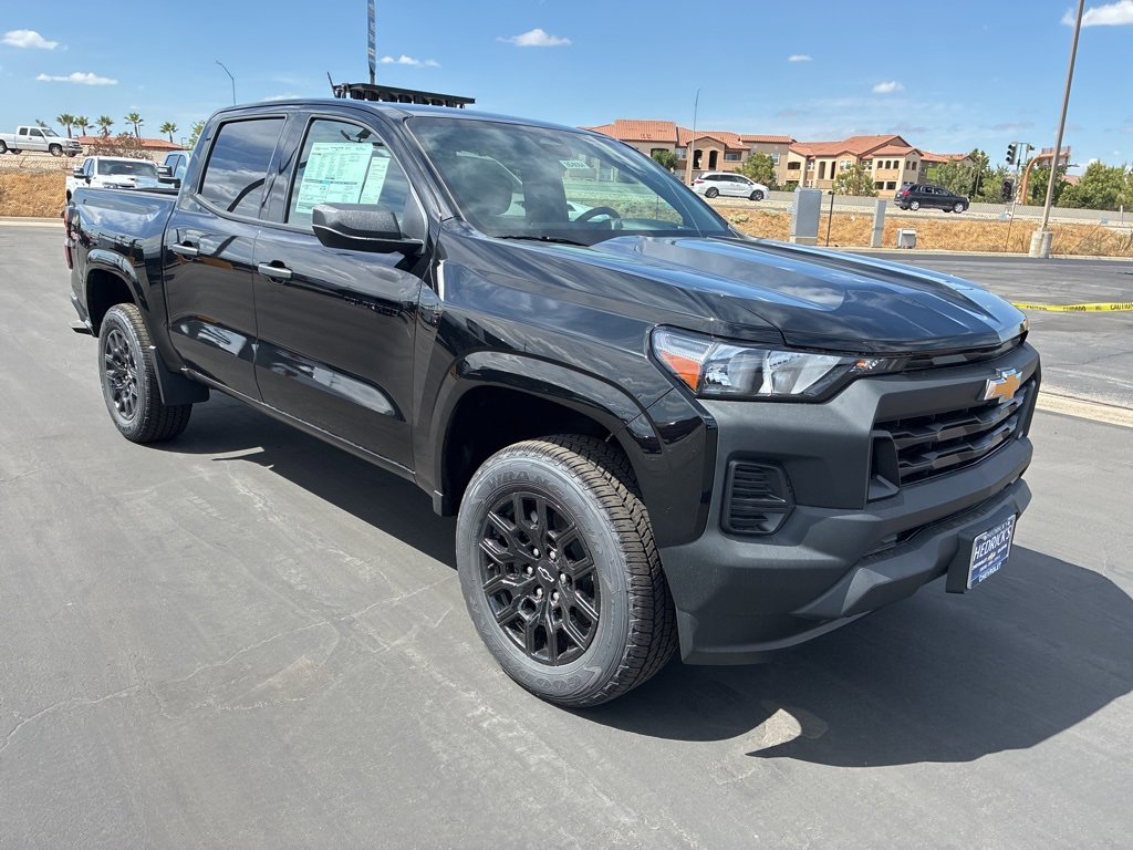2026 Chevrolet Colorado Work Truck's photo