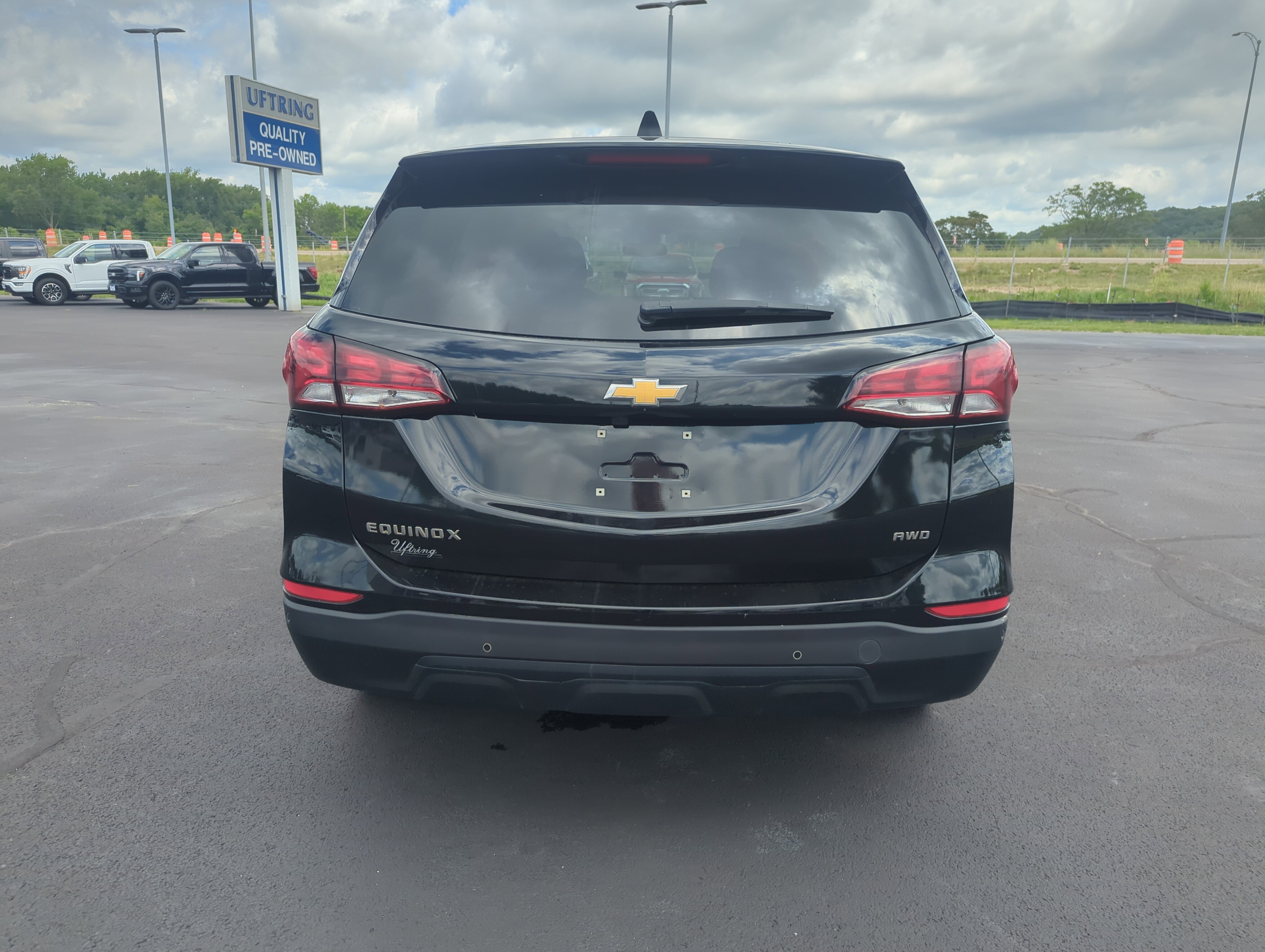 2022 Chevrolet Equinox LS photo 4