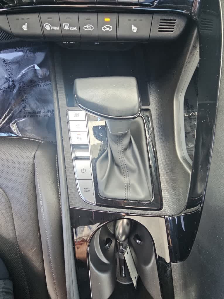 2024 Hyundai Elantra Limited photo 19