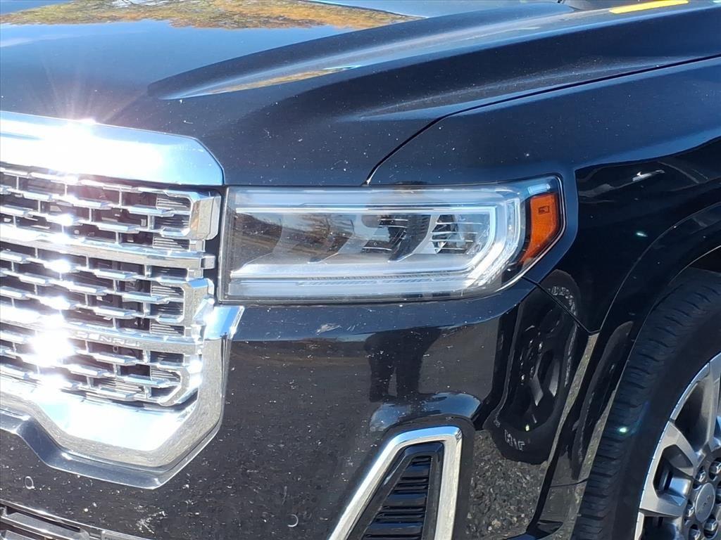 2023 Gmc Acadia Denali photo 2