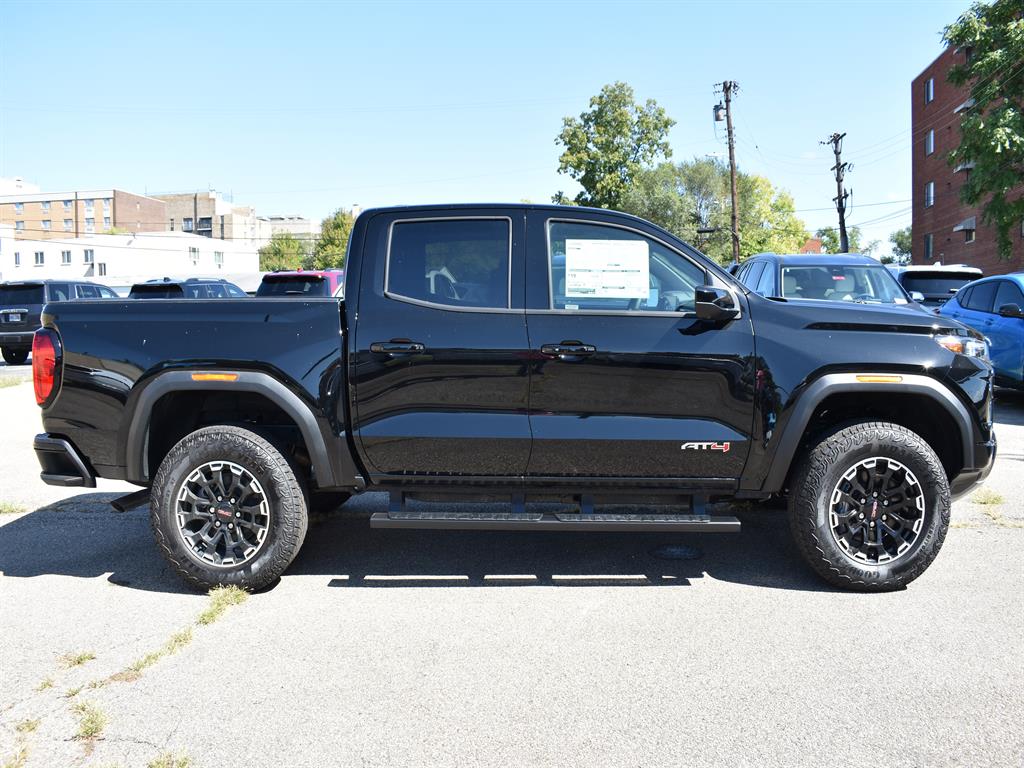 2026 Gmc Canyon AT4 photo 4