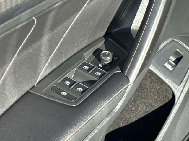 2022 Volkswagen Tiguan SE photo 6