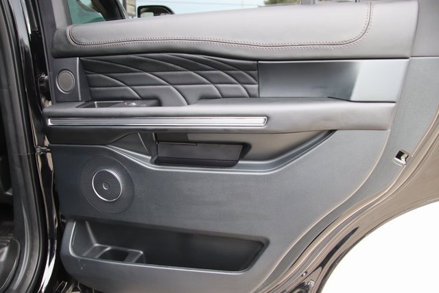 2020 Ford Expedition Platinum photo 29