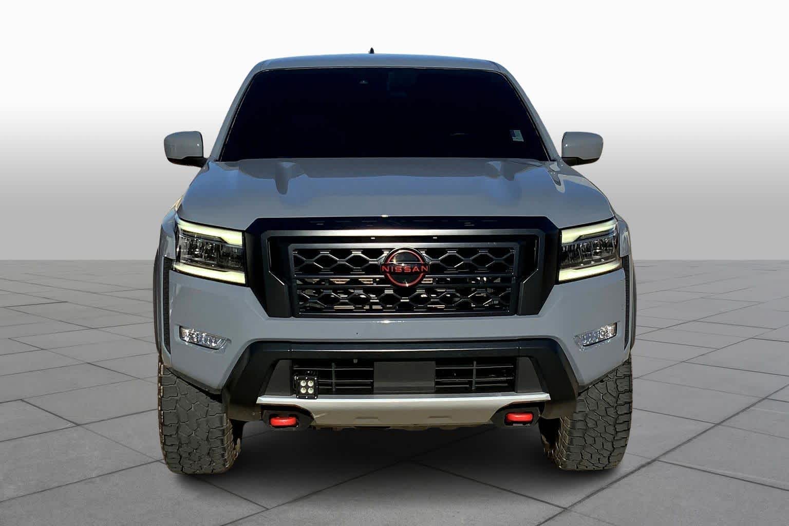 2023 Nissan Frontier PRO-X photo 3