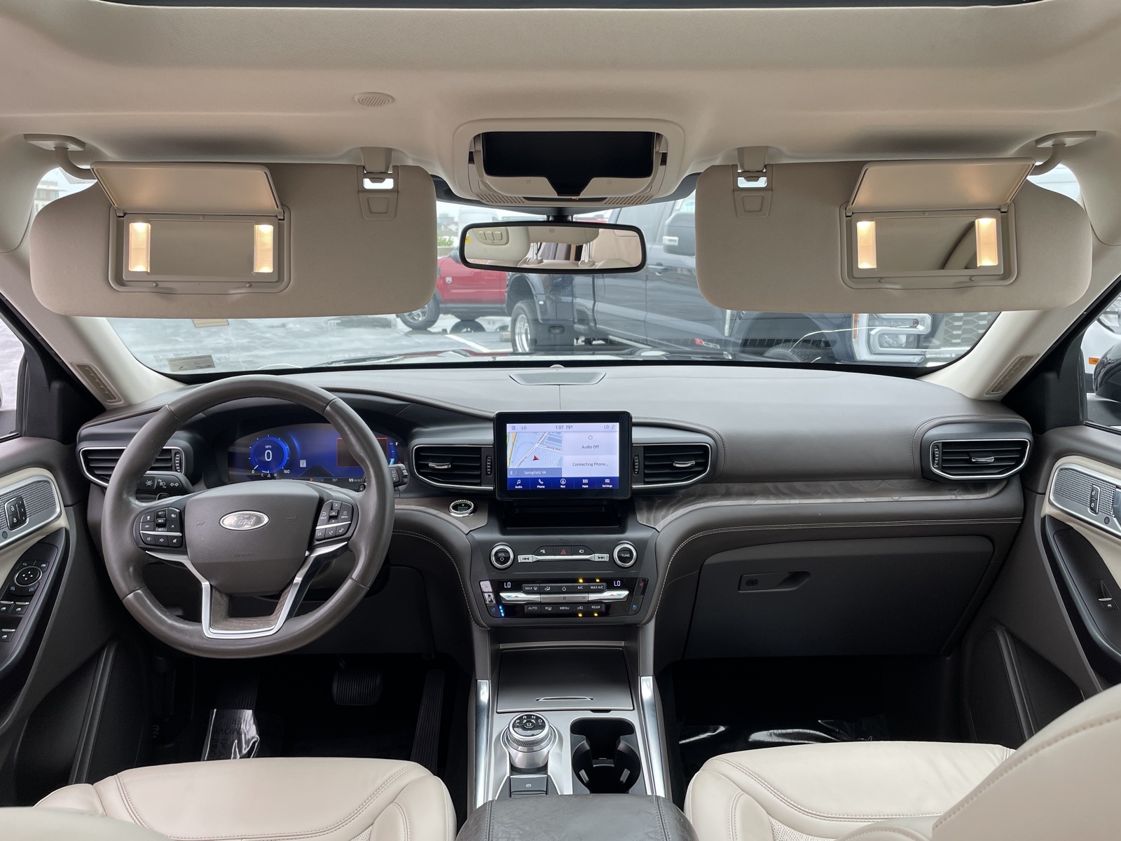 2020 Ford Explorer Platinum photo 2