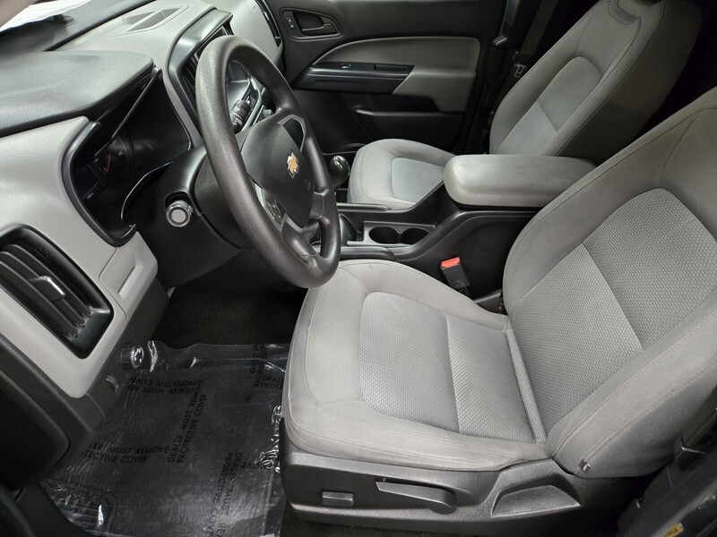 2017 Chevrolet Colorado Work Truck photo 6