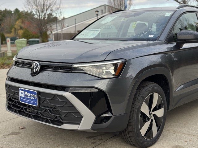 2025 Volkswagen Taos S photo 3