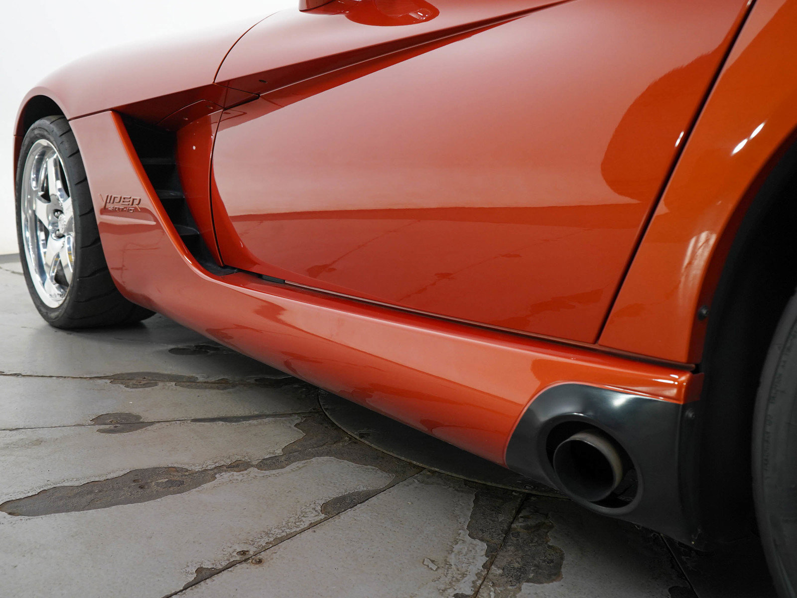 2005 Dodge Viper SRT10 photo 29