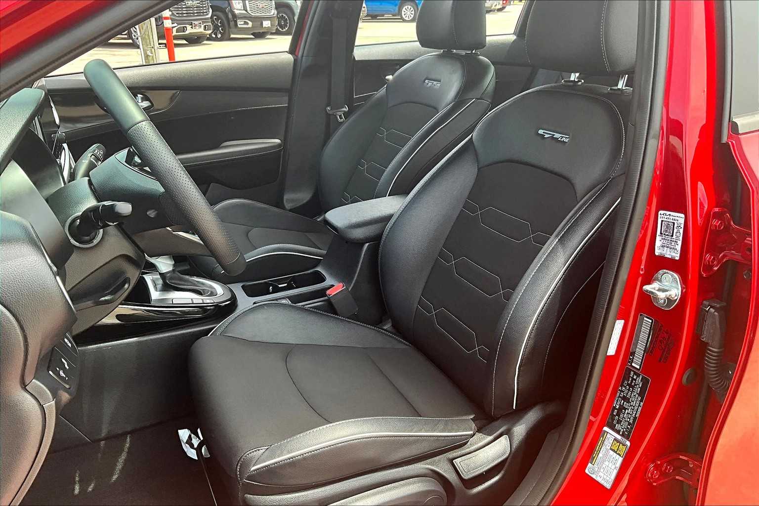 2024 Kia Forte GT-Line photo 7