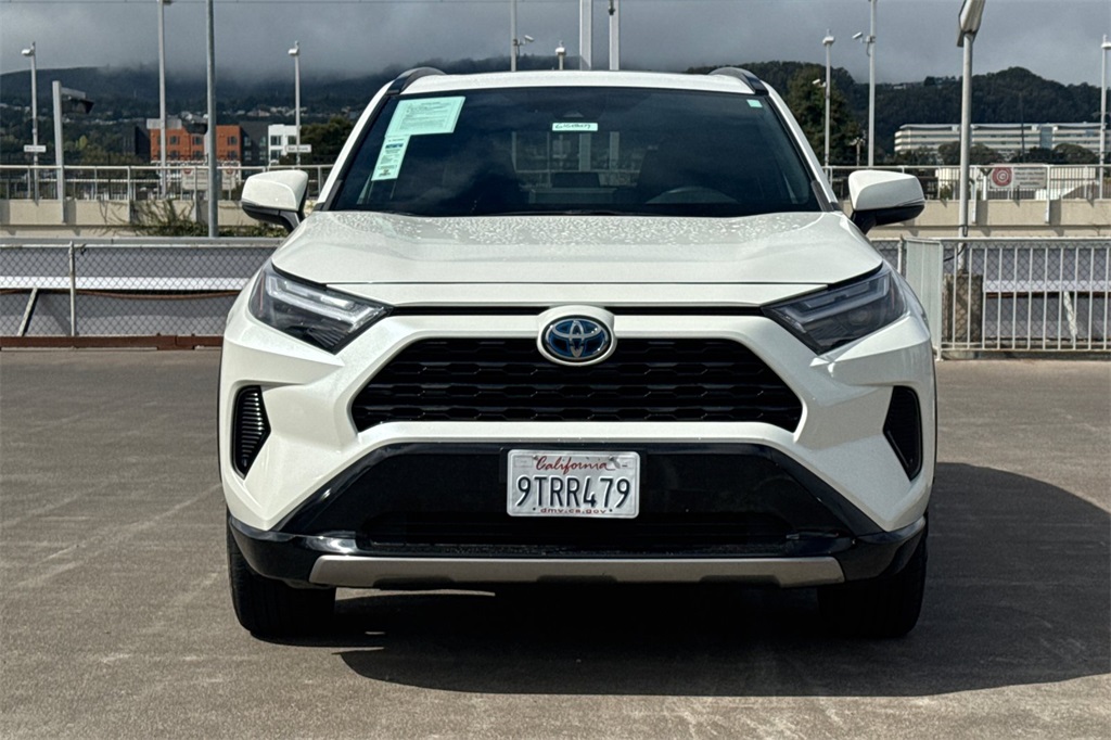 2022 Toyota RAV4 Hybrid SE photo 9