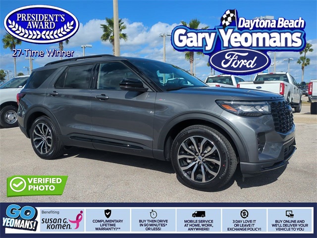 2026 Ford Explorer ST-LINE's photo