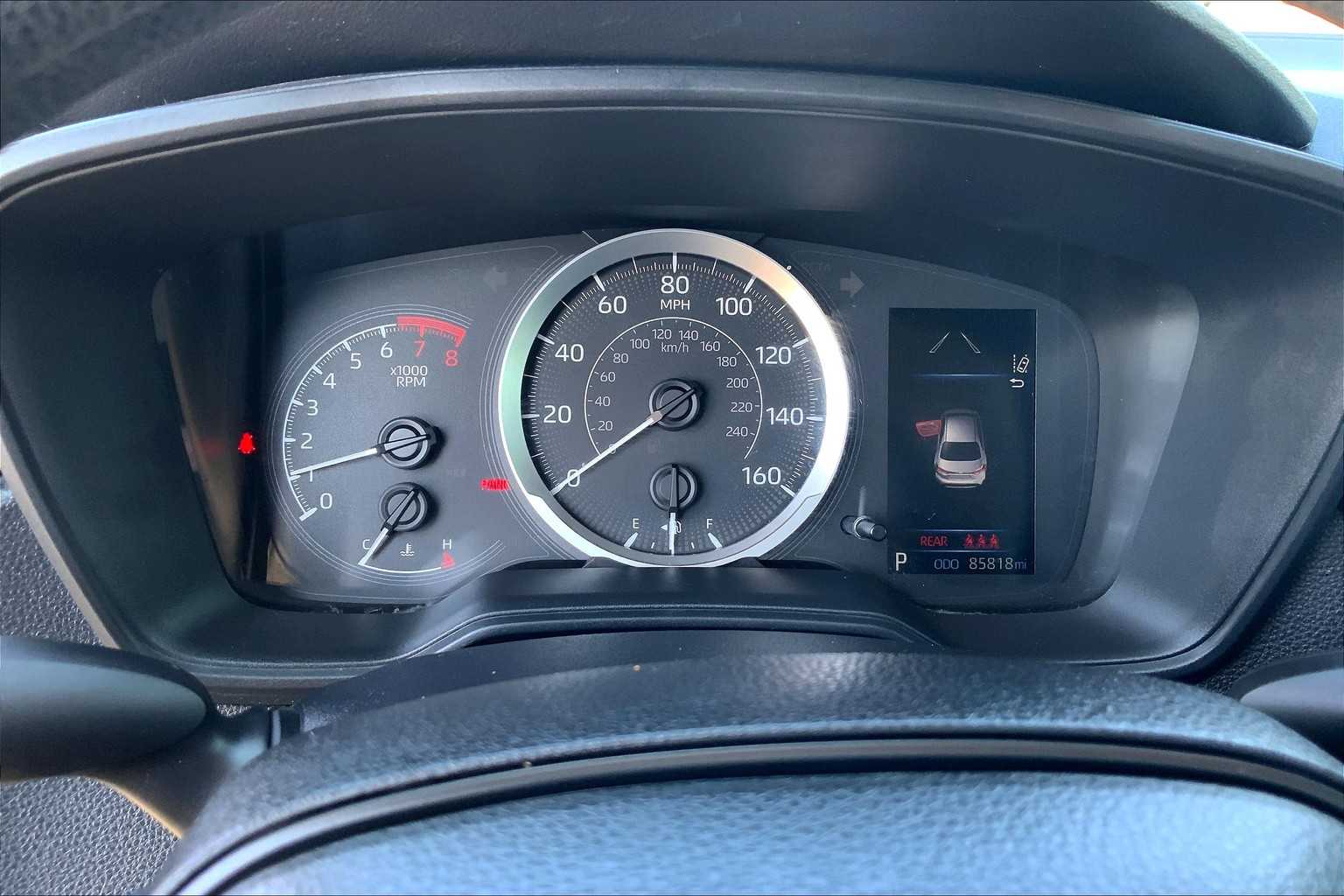 2020 Toyota Corolla LE photo 24