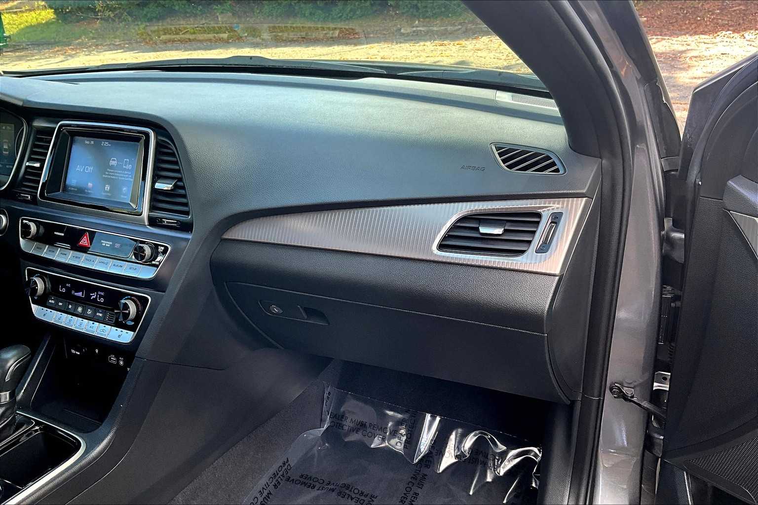 2018 Hyundai Sonata Sport photo 16