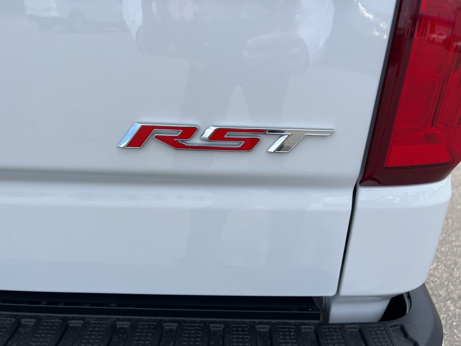 2026 Chevrolet Silverado 1500 RST photo 12