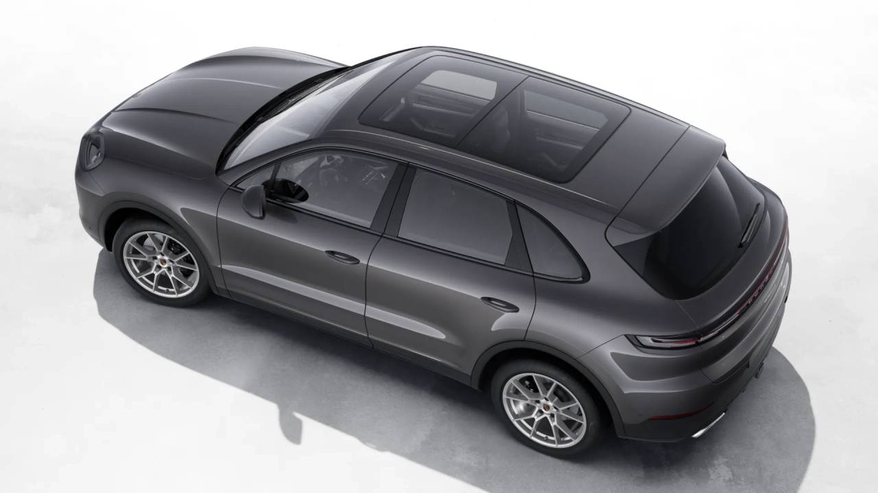 2026 Porsche Cayenne photo 4