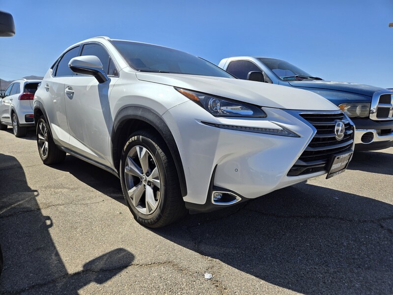 2017 Lexus NX 200t Luxury photo 2