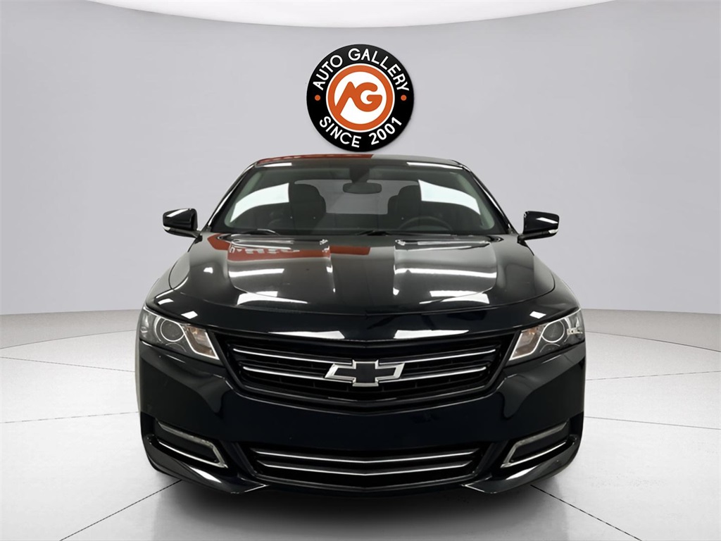 2019 Chevrolet Impala 1LT photo 2