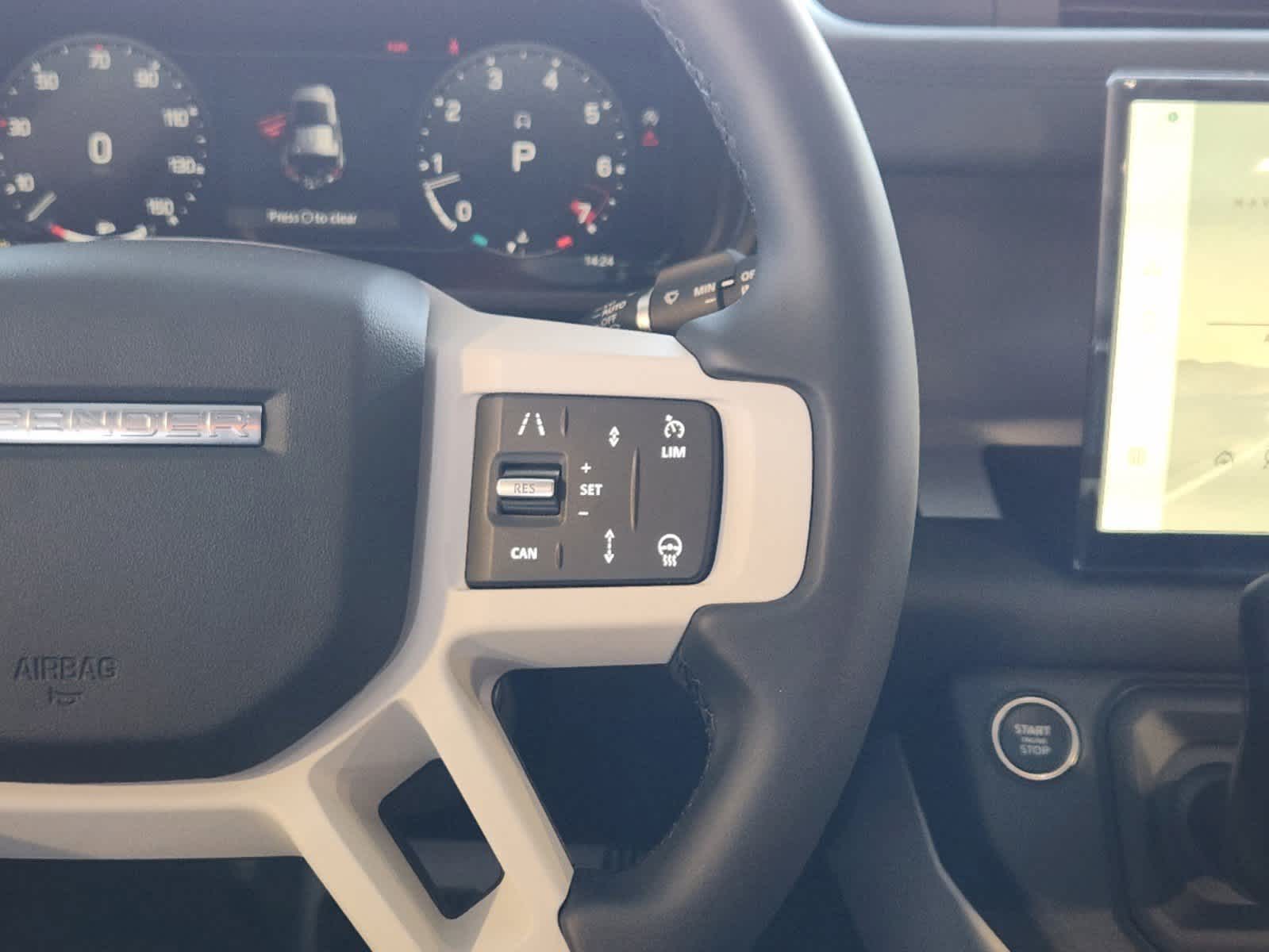 2025 Land Rover Defender 110 X-Dynamic SE photo 26