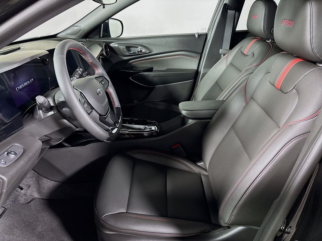 2025 Chevrolet Trax photo 10