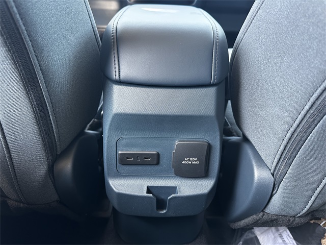 2025 Ford Maverick XLT photo 11