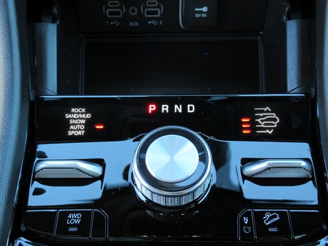 2025 Jeep Grand Cherokee Summit photo 25