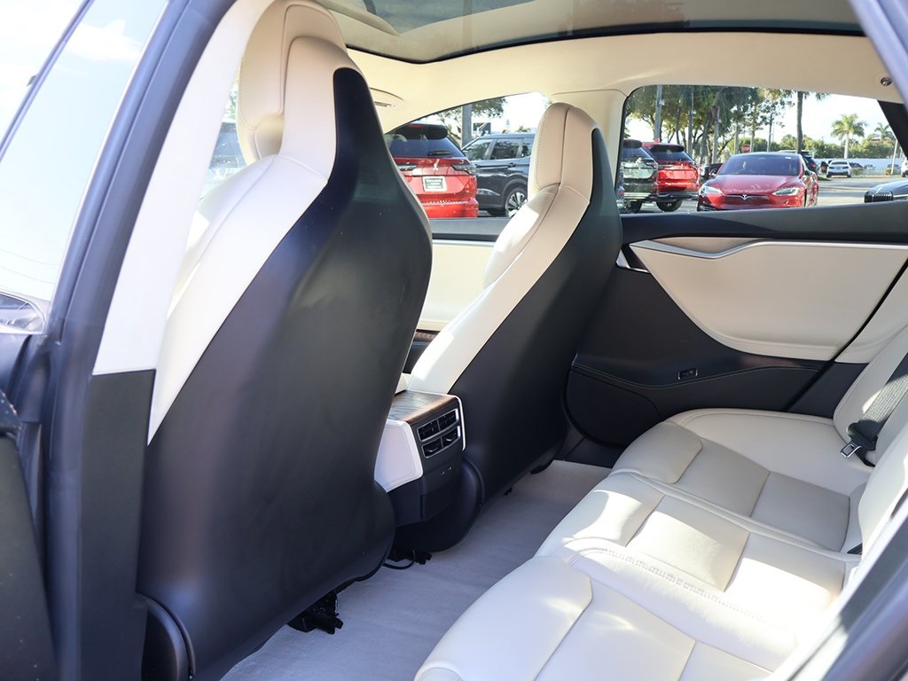 2018 Tesla Model S 75D photo 34