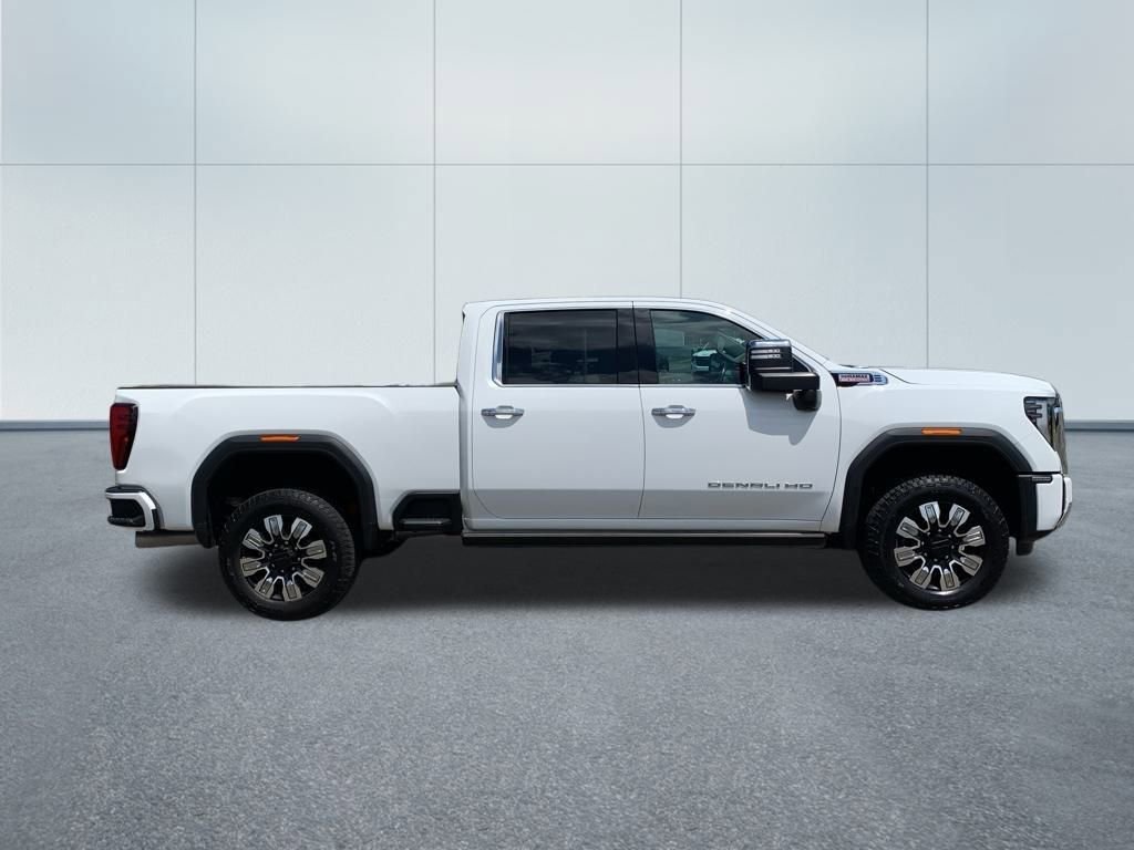 2024 Gmc Sierra 2500 HD Denali photo 2