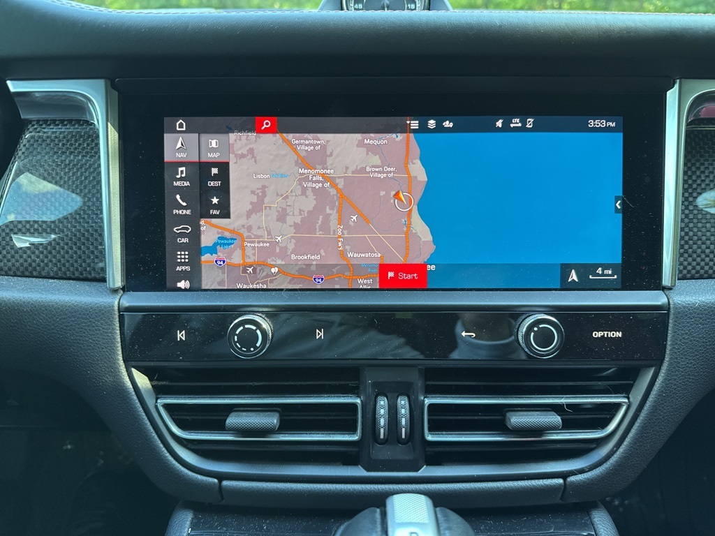 2022 Porsche Macan GTS photo 16
