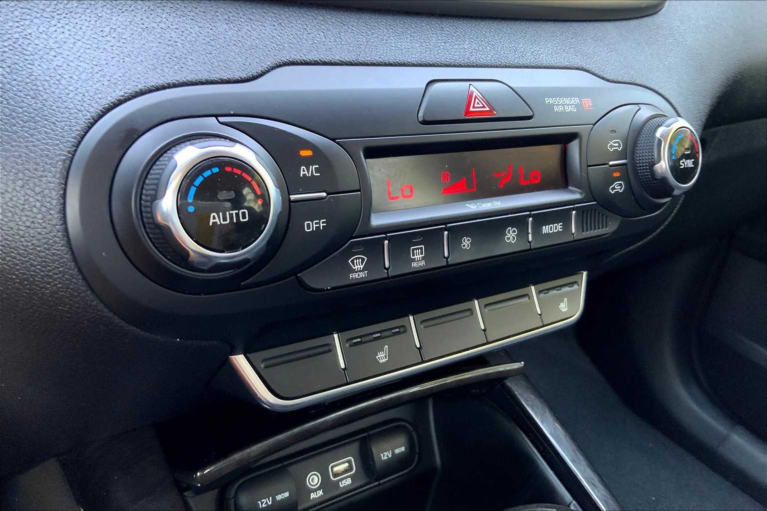 2016 Kia Sorento EX photo 29