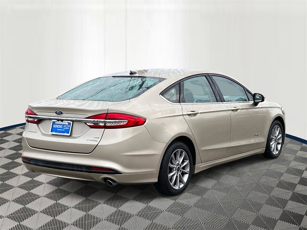 2017 Ford Fusion Hybrid SE photo 4