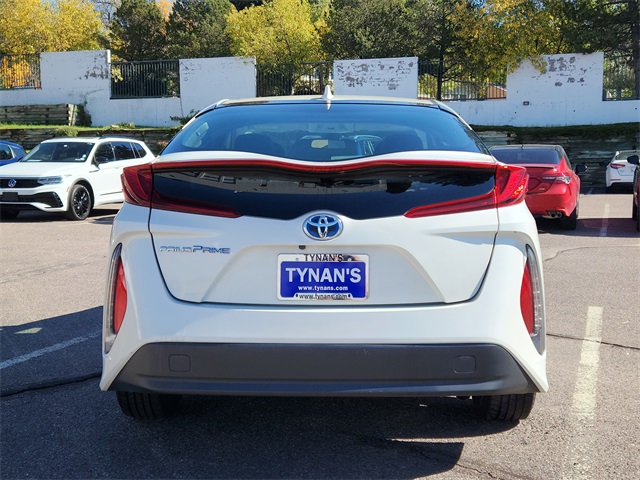 2017 Toyota Prius Prime photo 3