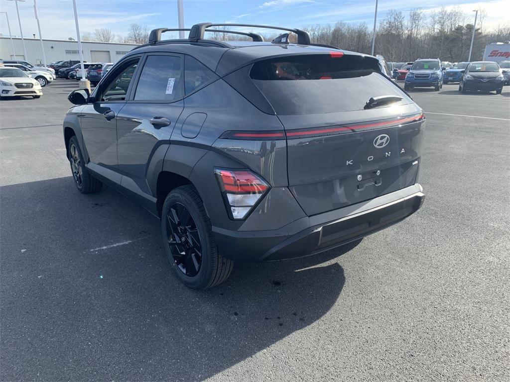 2026 Hyundai Kona SEL photo 4