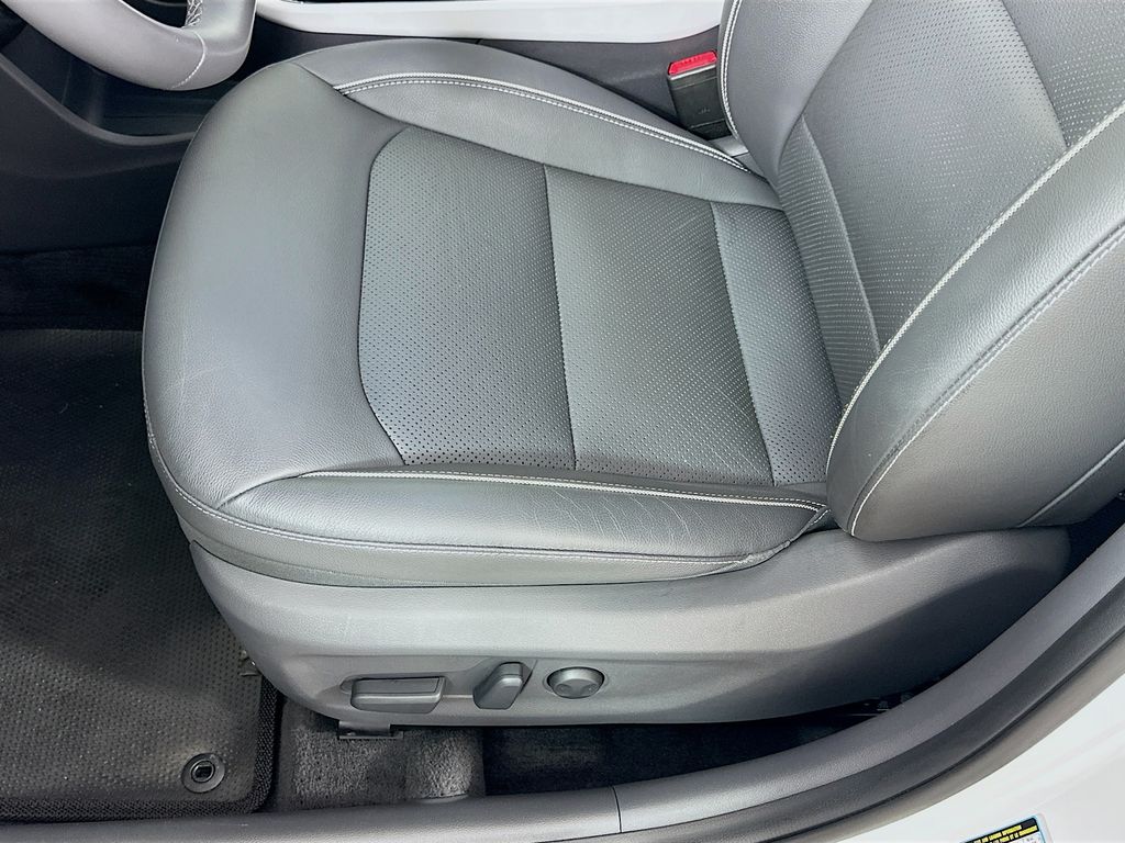 2019 Hyundai Ioniq Electric Limited photo 20