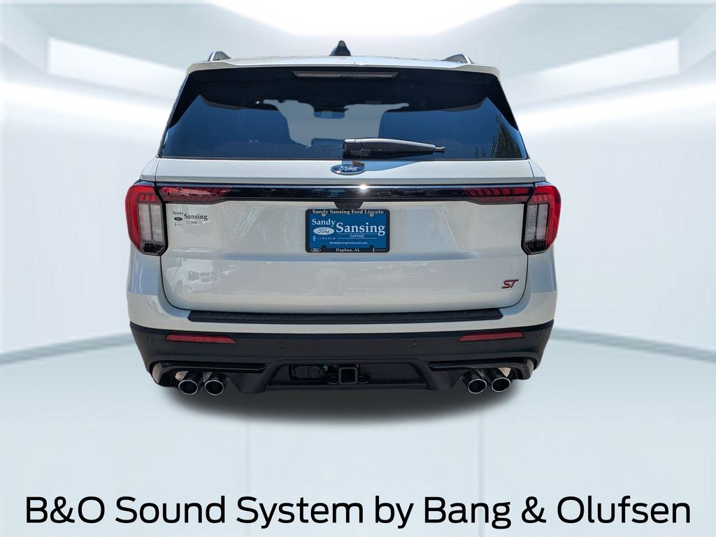 2025 Ford Explorer ST photo 3