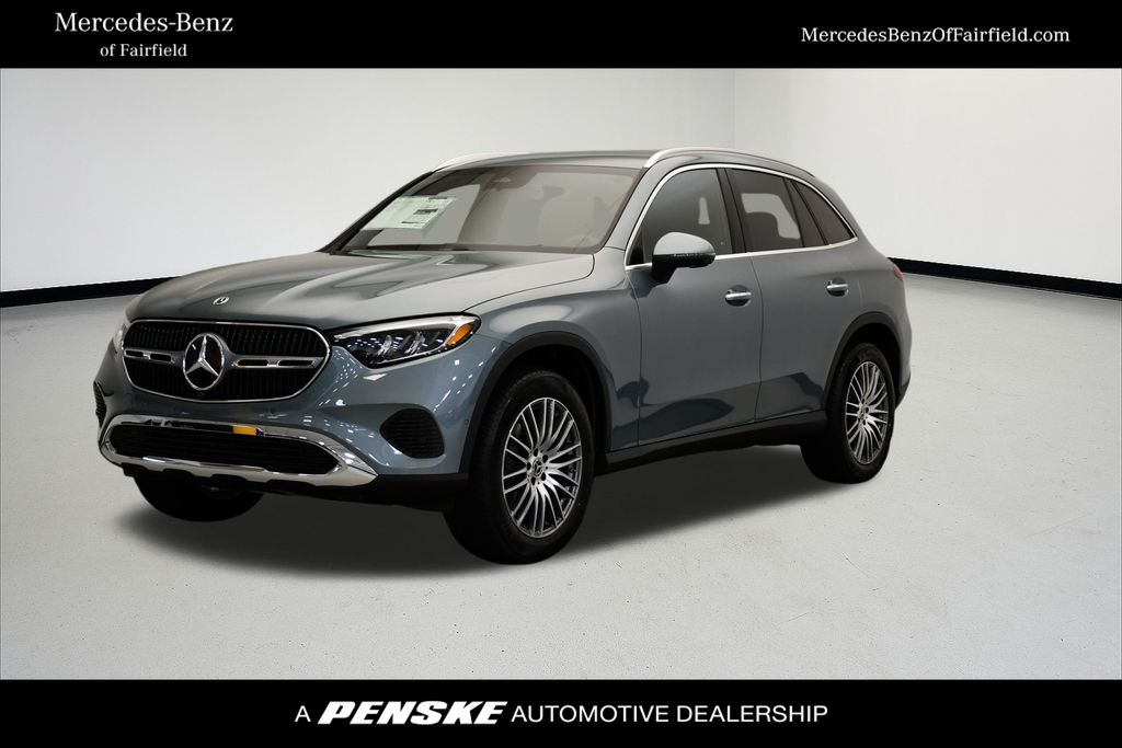 2026 Mercedes-Benz GLC Base's photo