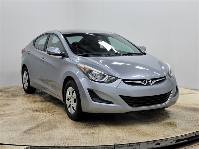 2016 Hyundai Elantra SE photo 2