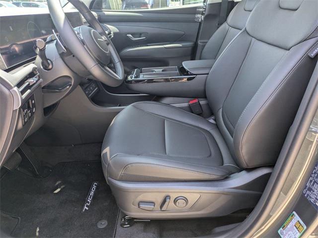 New 2025 Gray Hyundai SEL Convenience image 10